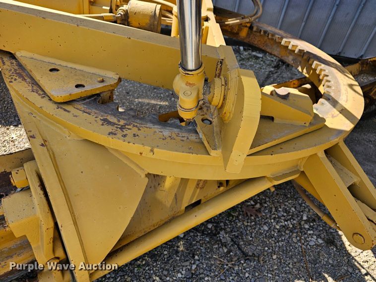 image for item MI9433 1991 Caterpillar 120G  motor grader