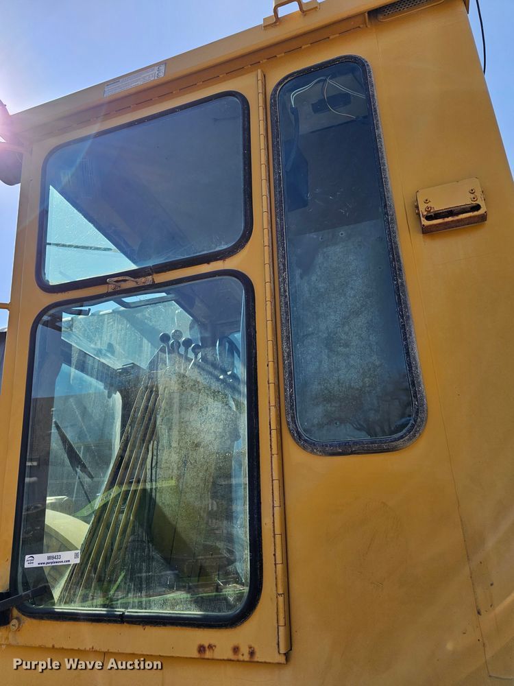 image for item MI9433 1991 Caterpillar 120G  motor grader