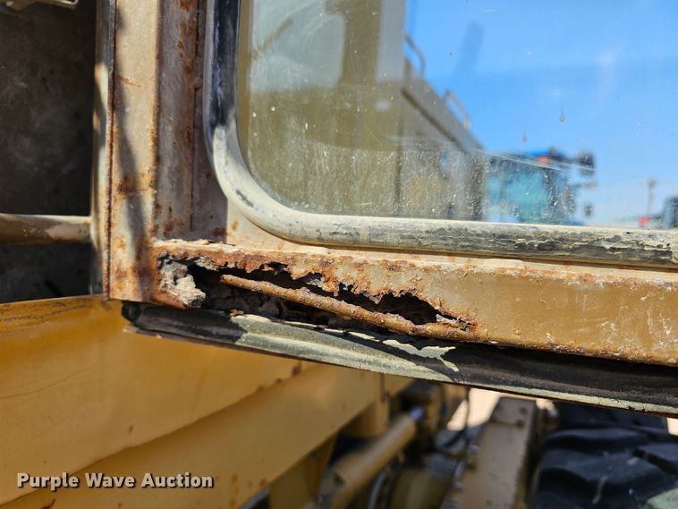 image for item MI9433 1991 Caterpillar 120G  motor grader