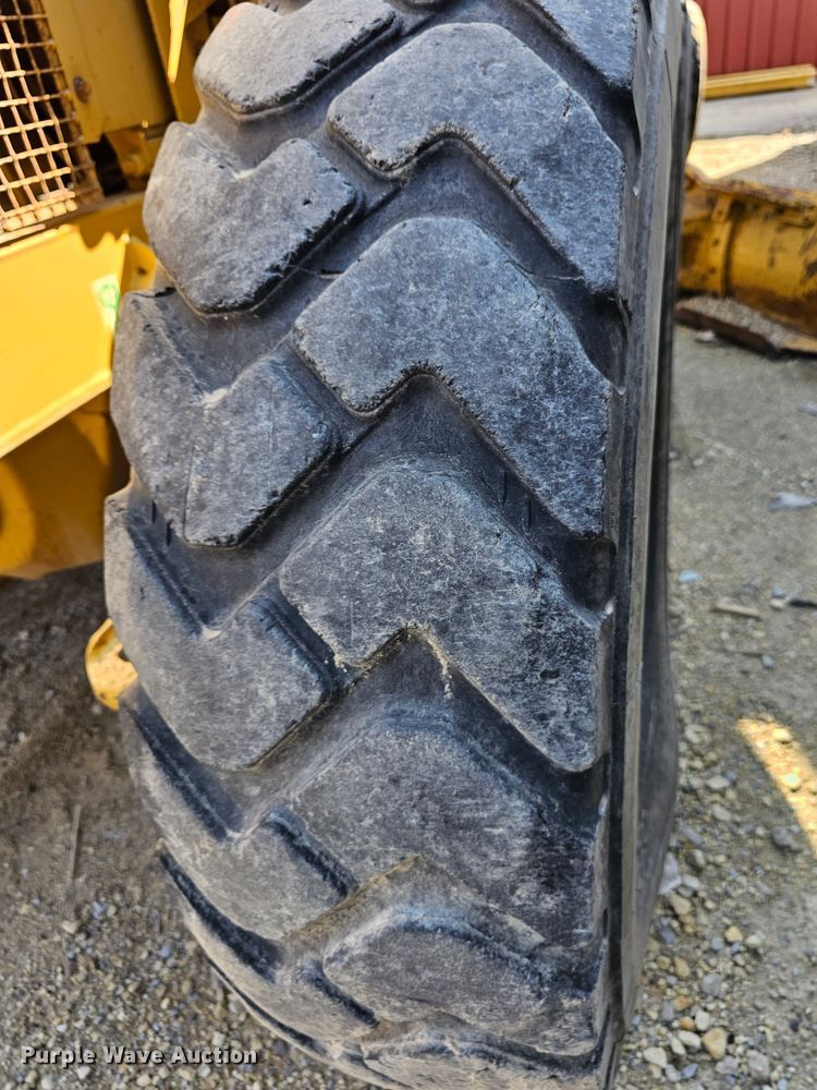 image for item MI9433 1991 Caterpillar 120G  motor grader