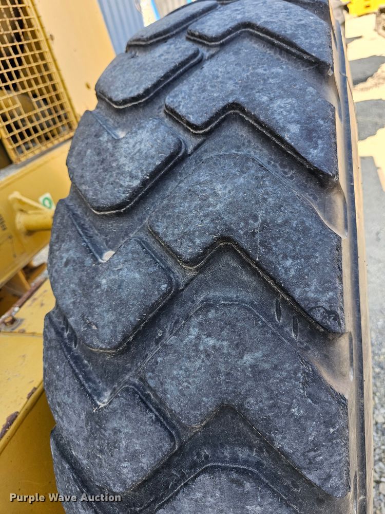 image for item MI9433 1991 Caterpillar 120G  motor grader