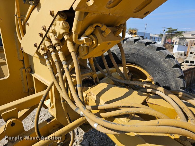 image for item MI9434 1991 Caterpillar 120G  motor grader