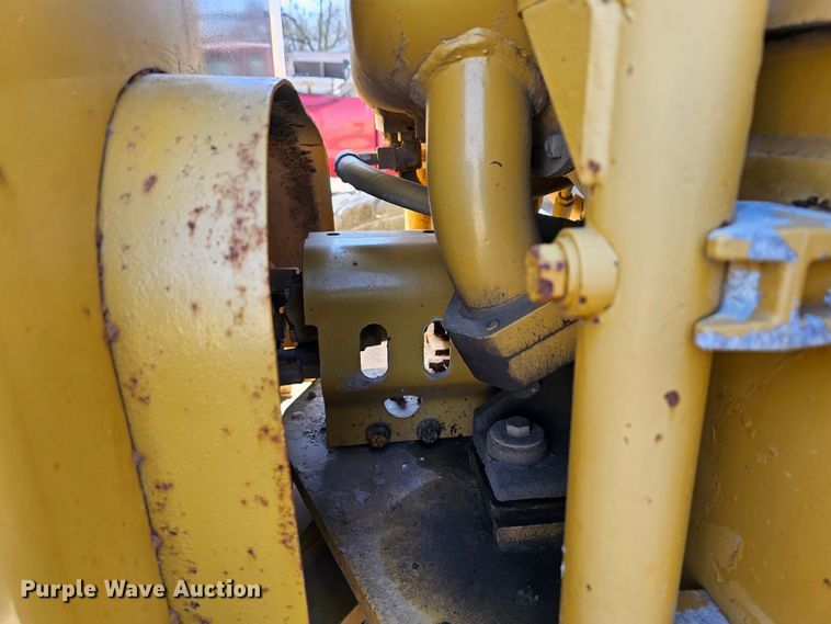 image for item MI9434 1991 Caterpillar 120G  motor grader