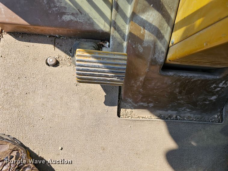 image for item MI9434 1991 Caterpillar 120G  motor grader