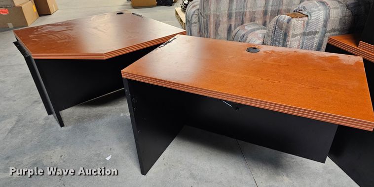 image for item MI9438 Desk