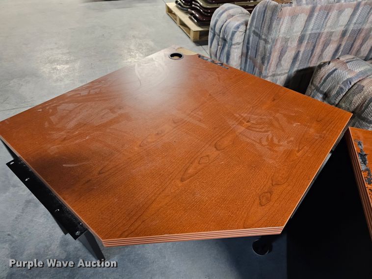 image for item MI9438 Desk