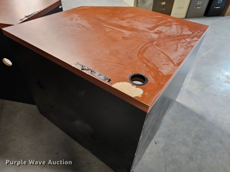 image for item MI9438 Desk