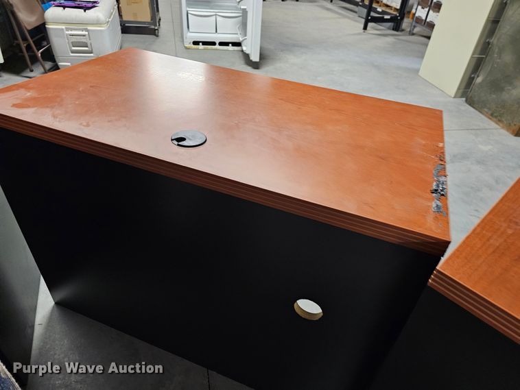 image for item MI9438 Desk