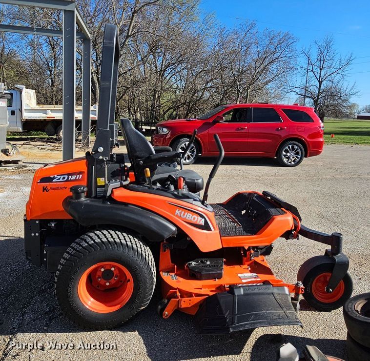 image for item MI9464 2017 Kubota ZD1211L  ZTR lawn mower