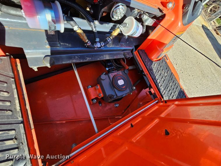 image for item MI9464 2017 Kubota ZD1211L  ZTR lawn mower