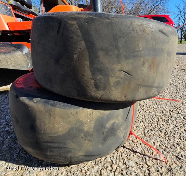 image for item MI9464 2017 Kubota ZD1211L  ZTR lawn mower