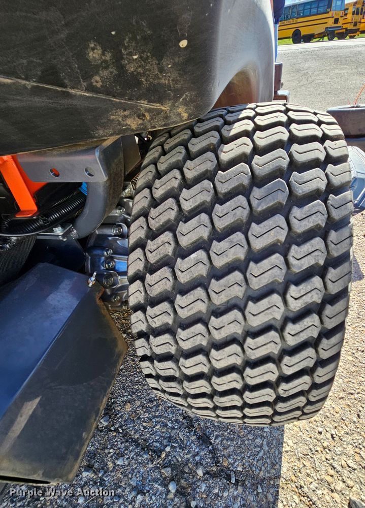 image for item MI9464 2017 Kubota ZD1211L  ZTR lawn mower