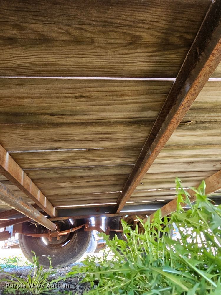 image for item MI9465 1993 Starlite 82185CR  utility trailer