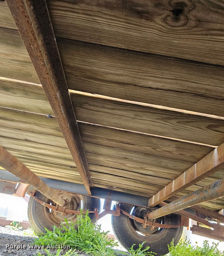 image for item MI9465 1993 Starlite 82185CR  utility trailer