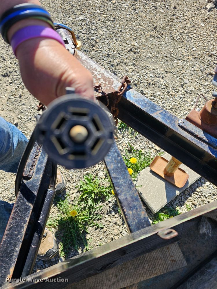 image for item MI9465 1993 Starlite 82185CR  utility trailer