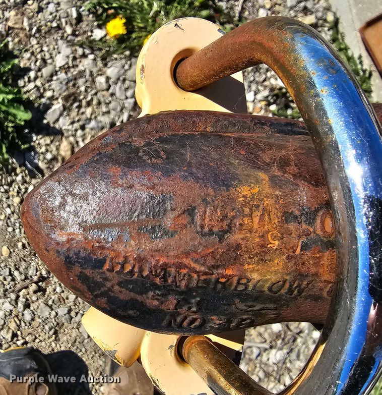 image for item MI9465 1993 Starlite 82185CR  utility trailer