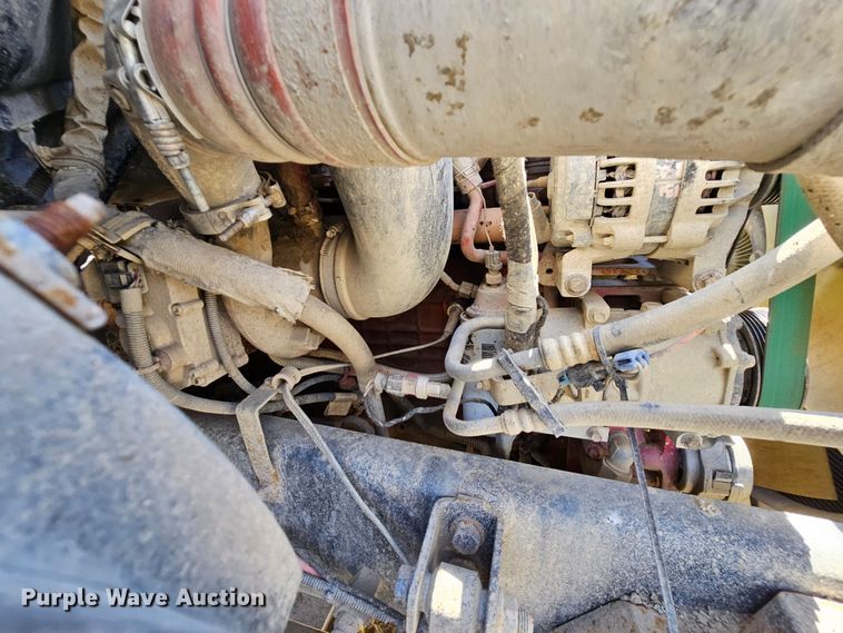 image for item MI9466 2010 Ford F650 Super Duty  hook lift truck