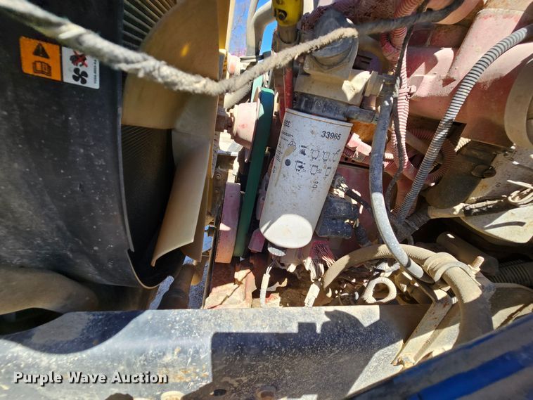 image for item MI9466 2010 Ford F650 Super Duty  hook lift truck