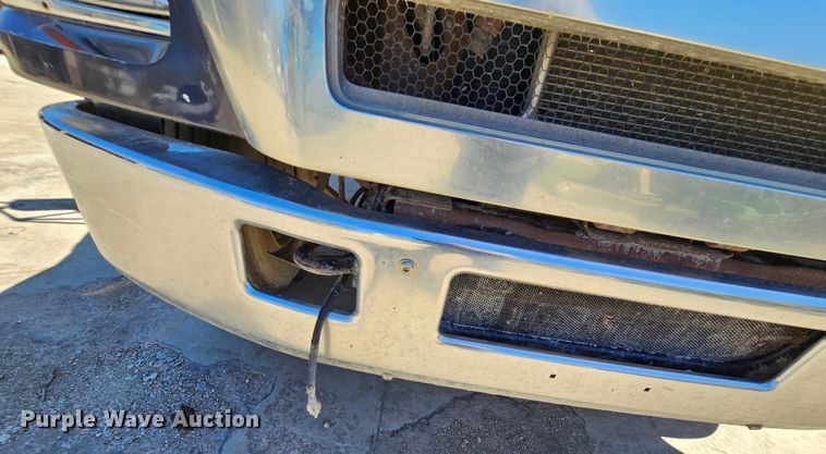 image for item MI9467 2007 Ford F650 Super Duty  hook lift truck