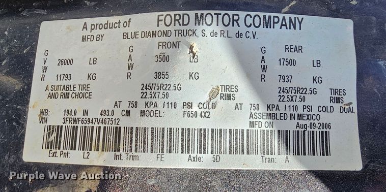 image for item MI9467 2007 Ford F650 Super Duty  hook lift truck