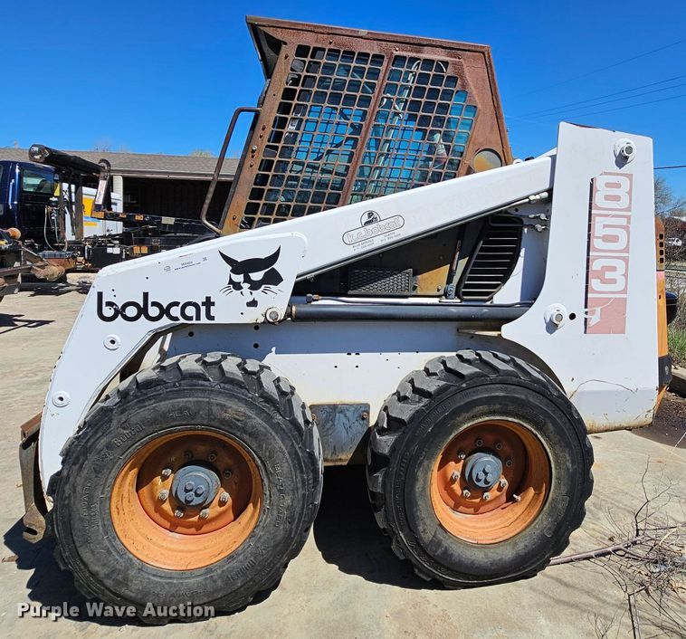 image for item MI9469 1996 Bobcat 853  skid steer loader