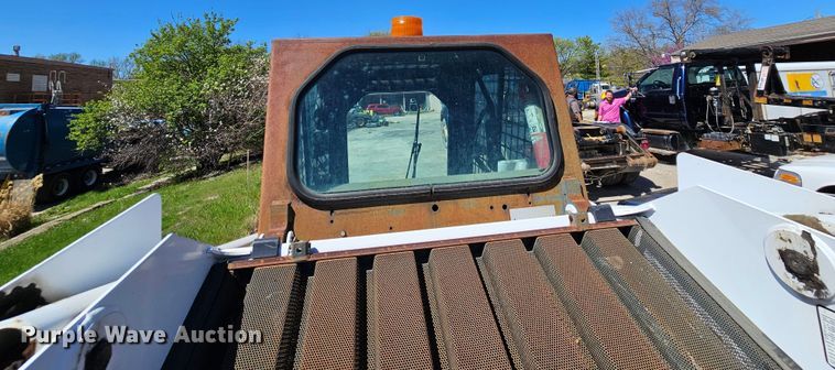 image for item MI9469 1996 Bobcat 853  skid steer loader