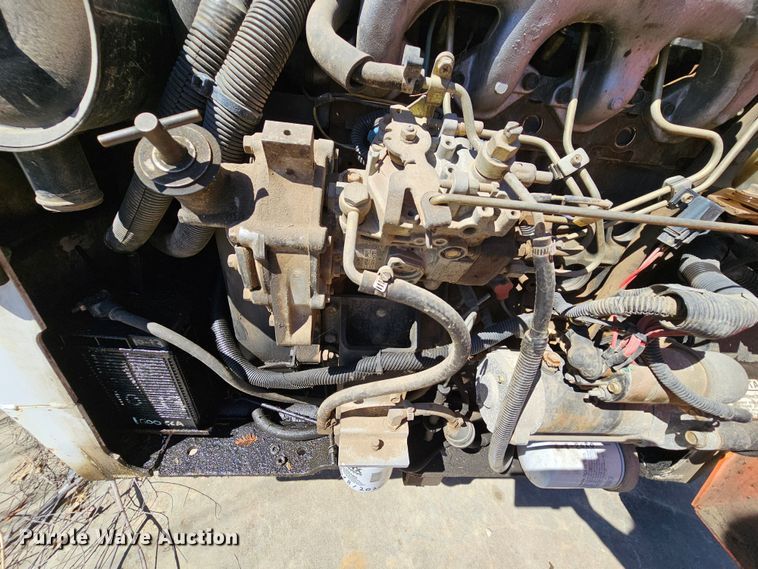 image for item MI9469 1996 Bobcat 853  skid steer loader