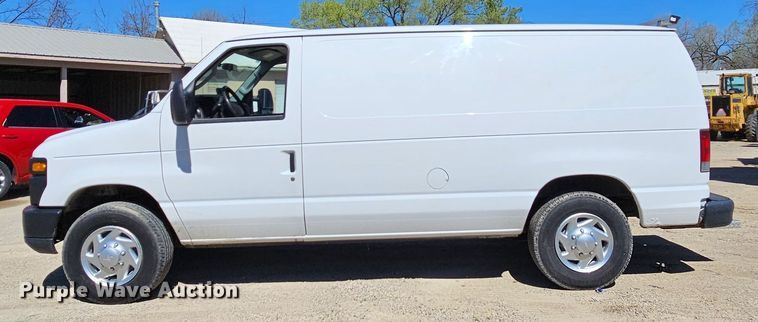 image for item MI9470 2011 Ford E250  animal control van