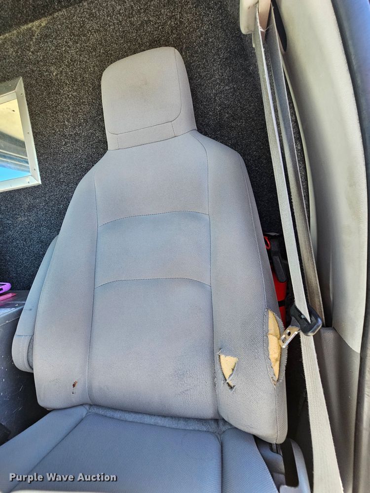 image for item MI9470 2011 Ford E250  animal control van