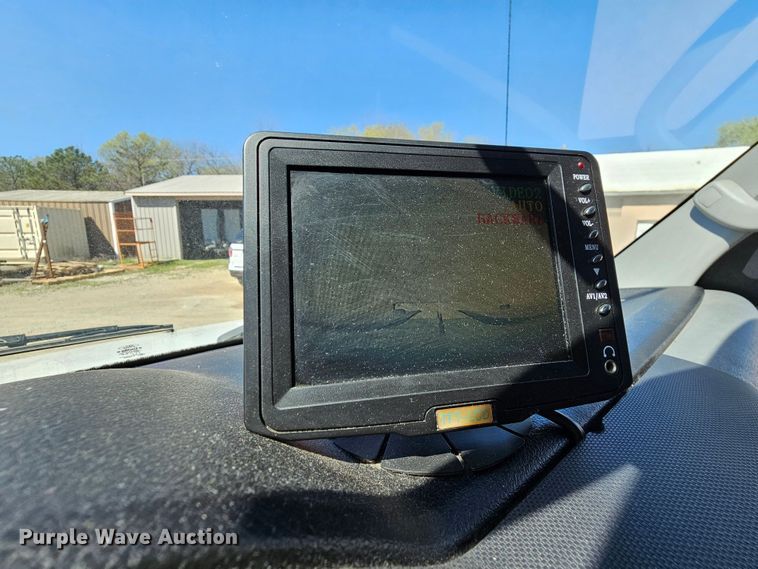 image for item MI9470 2011 Ford E250  animal control van