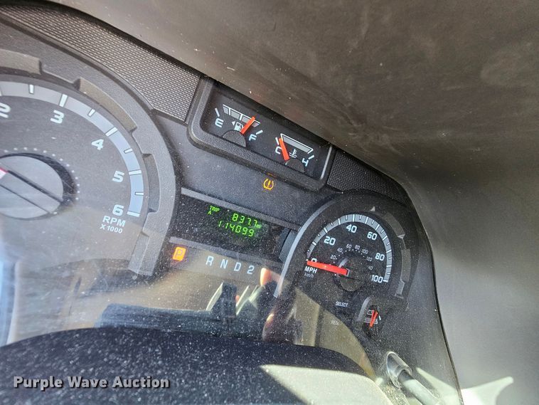 image for item MI9470 2011 Ford E250  animal control van