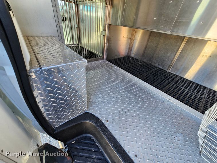 image for item MI9470 2011 Ford E250  animal control van