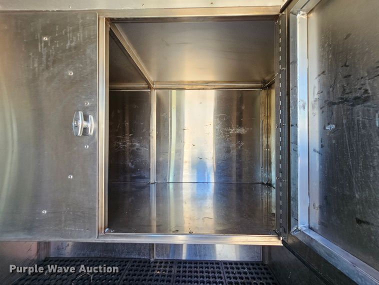 image for item MI9470 2011 Ford E250  animal control van