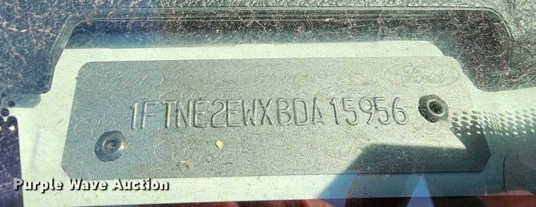 image for item MI9470 2011 Ford E250  animal control van