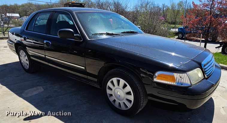 image for item MI9472 2009 Ford Crown Victoria Police Interceptor