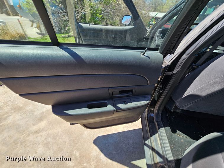 image for item MI9472 2009 Ford Crown Victoria Police Interceptor