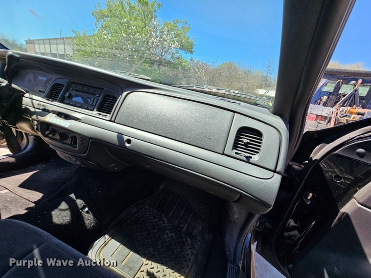 image for item MI9472 2009 Ford Crown Victoria Police Interceptor