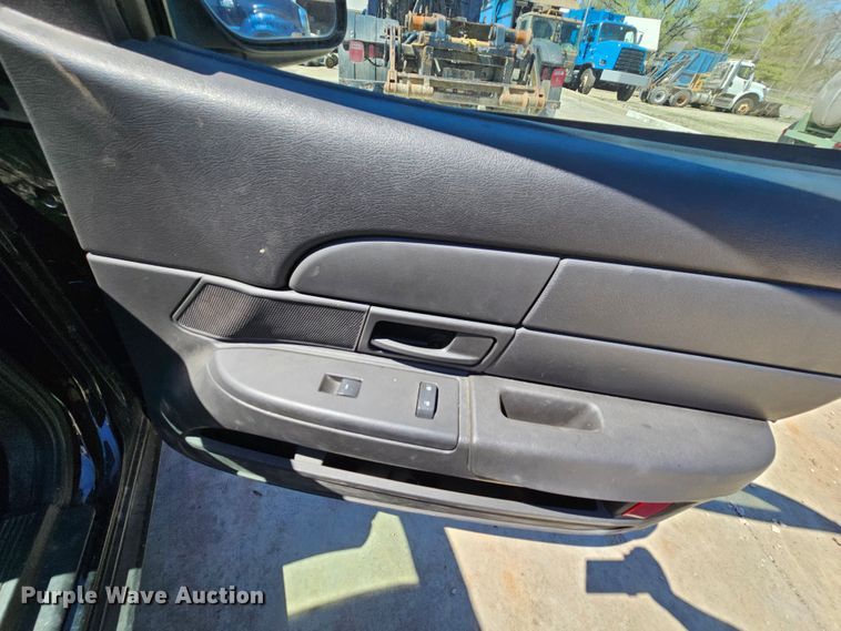 image for item MI9472 2009 Ford Crown Victoria Police Interceptor