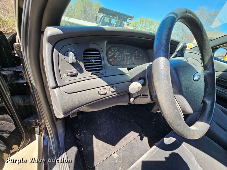 image for item MI9472 2009 Ford Crown Victoria Police Interceptor