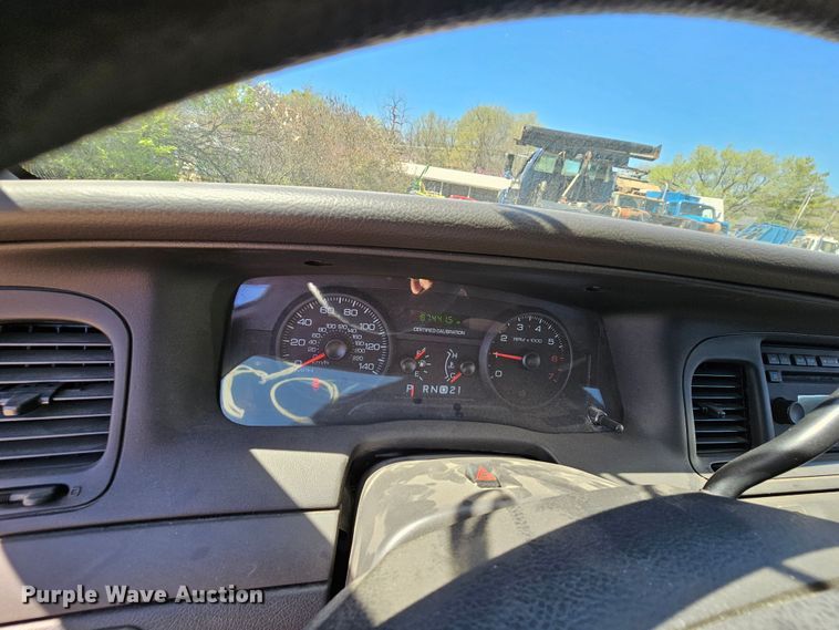 image for item MI9472 2009 Ford Crown Victoria Police Interceptor