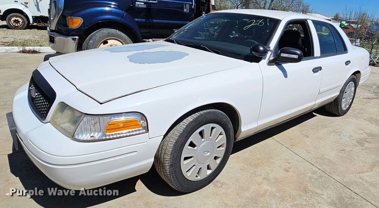 image for item MI9473 2008 Ford Crown Victoria Police Interceptor