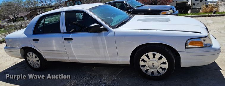 image for item MI9473 2008 Ford Crown Victoria Police Interceptor