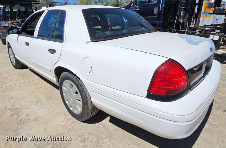 image for item MI9473 2008 Ford Crown Victoria Police Interceptor