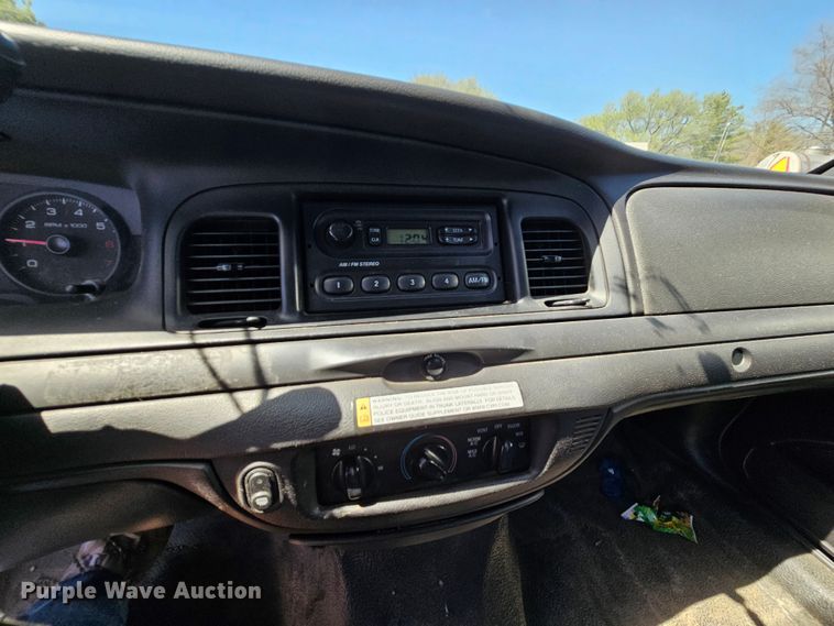 image for item MI9473 2008 Ford Crown Victoria Police Interceptor