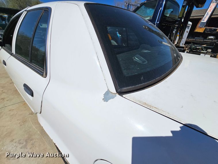 image for item MI9473 2008 Ford Crown Victoria Police Interceptor