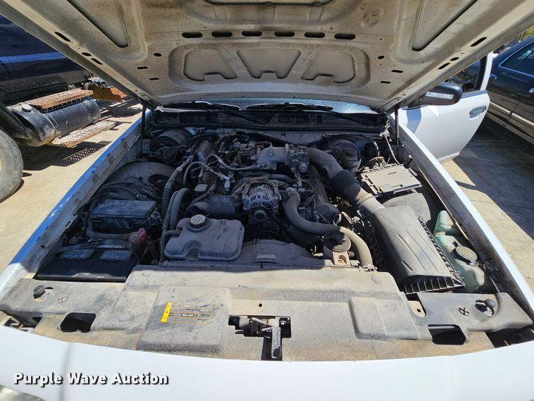 image for item MI9473 2008 Ford Crown Victoria Police Interceptor