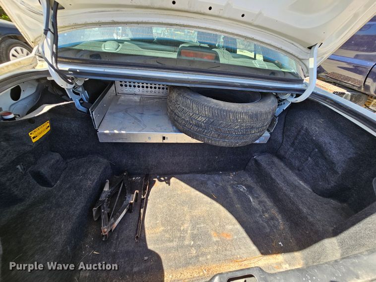 image for item MI9473 2008 Ford Crown Victoria Police Interceptor