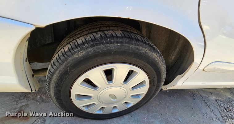 image for item MI9473 2008 Ford Crown Victoria Police Interceptor