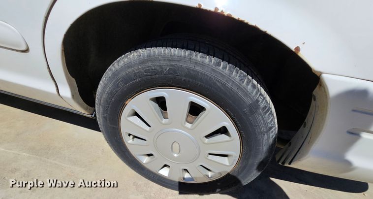 image for item MI9473 2008 Ford Crown Victoria Police Interceptor