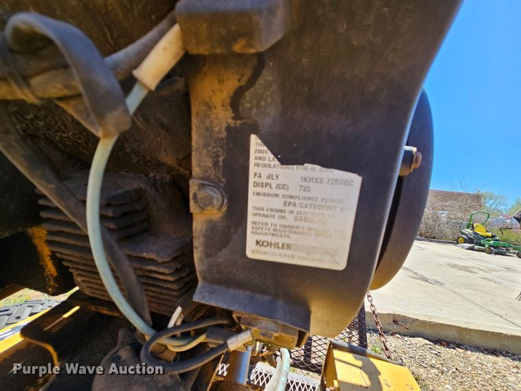 image for item MI9479 2001 Vermeer SC252  stump grinder